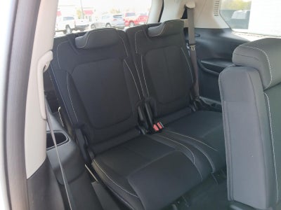2022 Jeep Grand Cherokee L Laredo