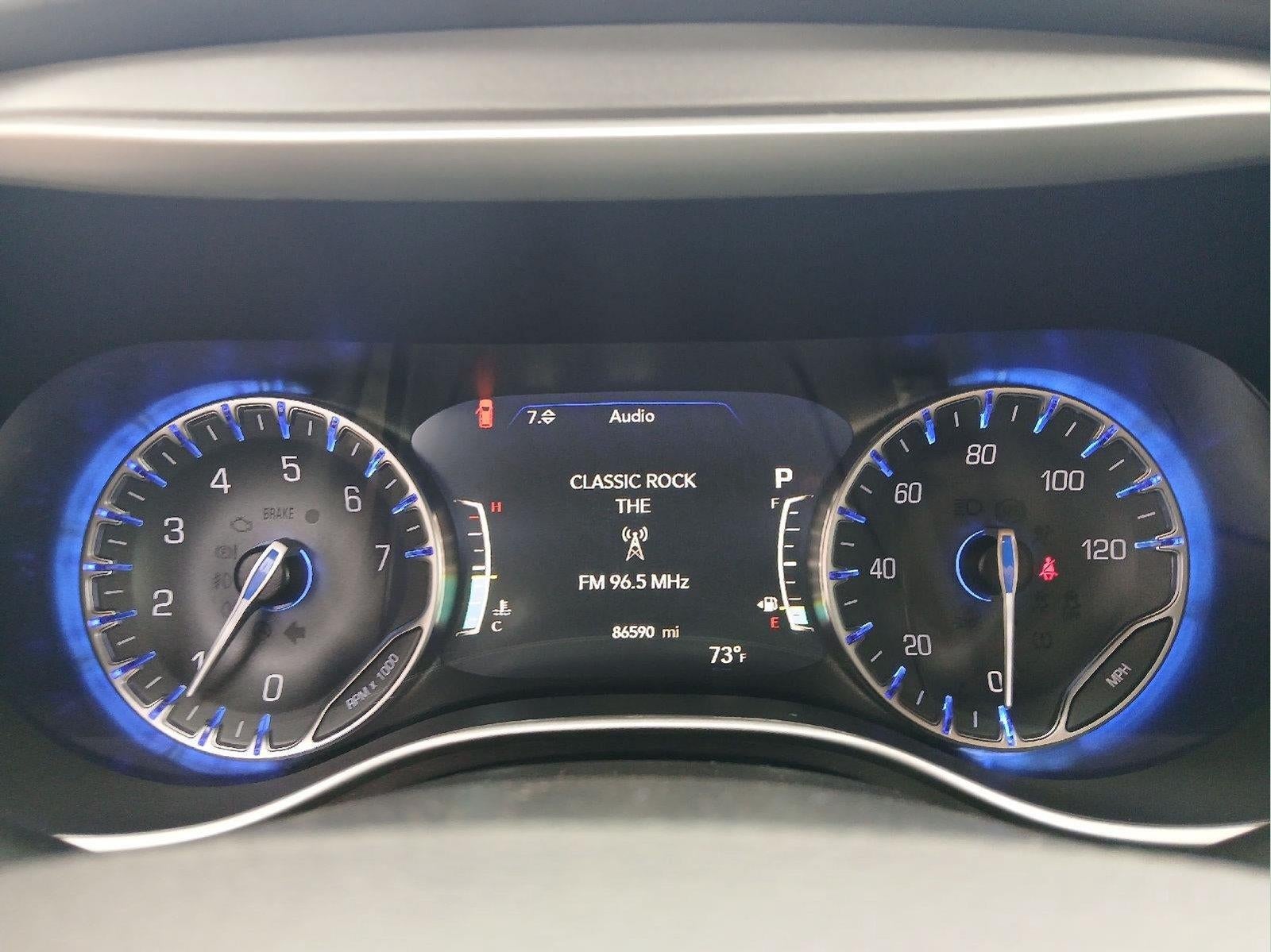 2022 Chrysler Pacifica Touring L