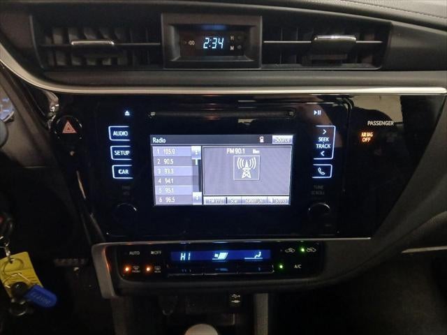 2017 Toyota COROLLA LE