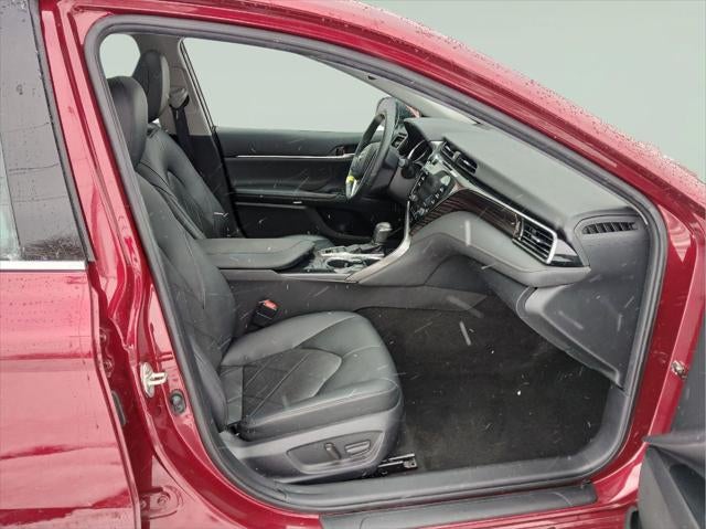 2019 Toyota CAMRY XLE