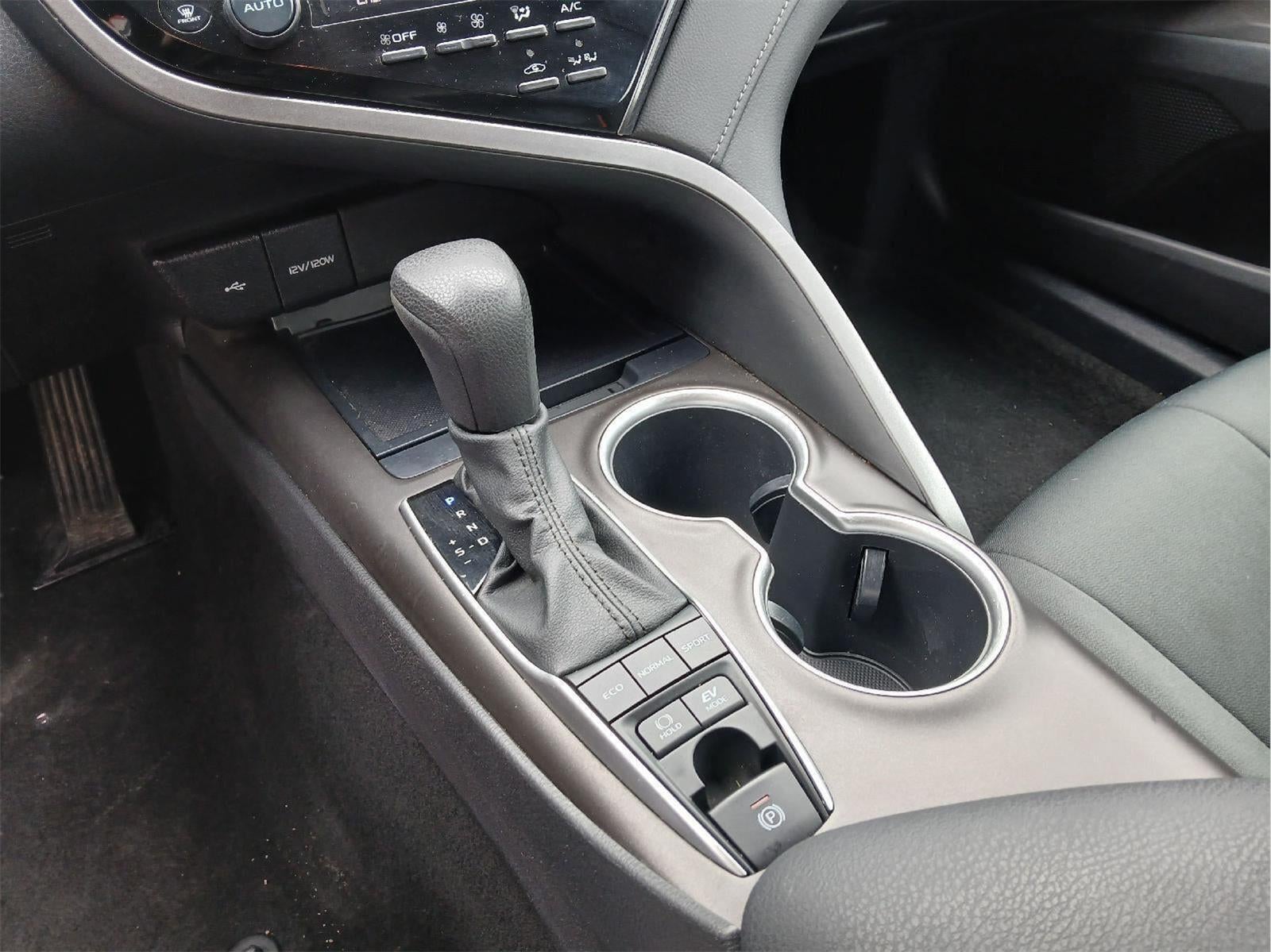 2022 Toyota CAMRY Hybrid LE