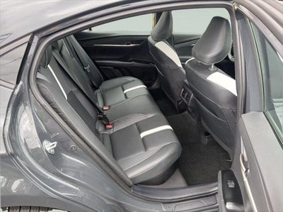 2025 Toyota Camry SE AWD