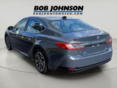 2025 Toyota CAMRY XLE