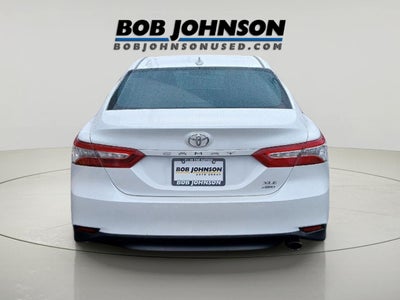 2020 Toyota CAMRY XLE