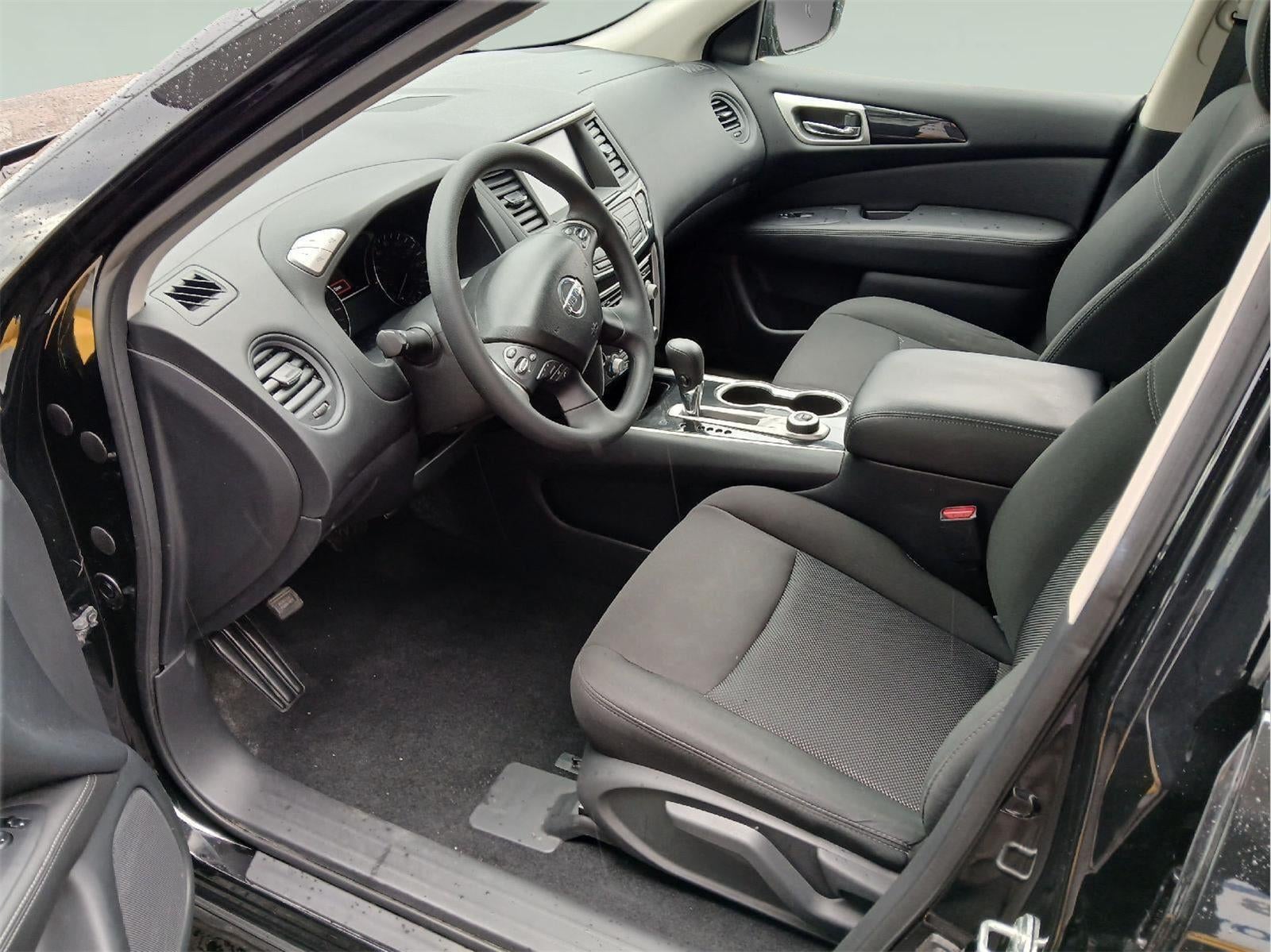 2019 Nissan Pathfinder S