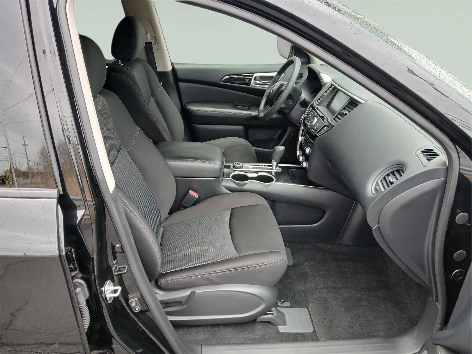 2019 Nissan Pathfinder S