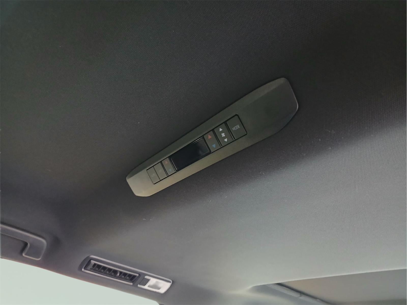 2025 Toyota Sienna Woodland Edition