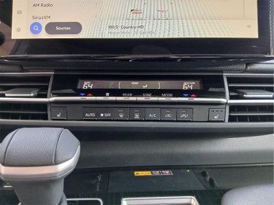 2025 Toyota Sienna Woodland Edition