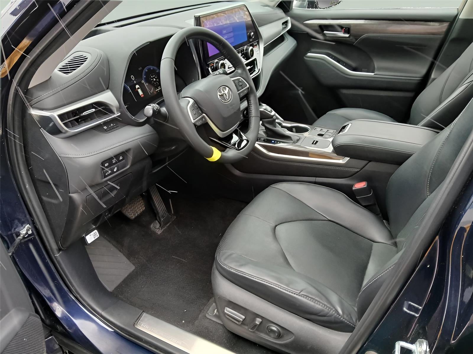 2023 Toyota HIGHLANDER HYBRD Platinum