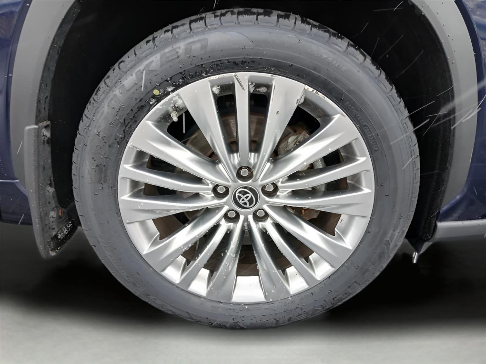 2023 Toyota HIGHLANDER HYBRD Platinum