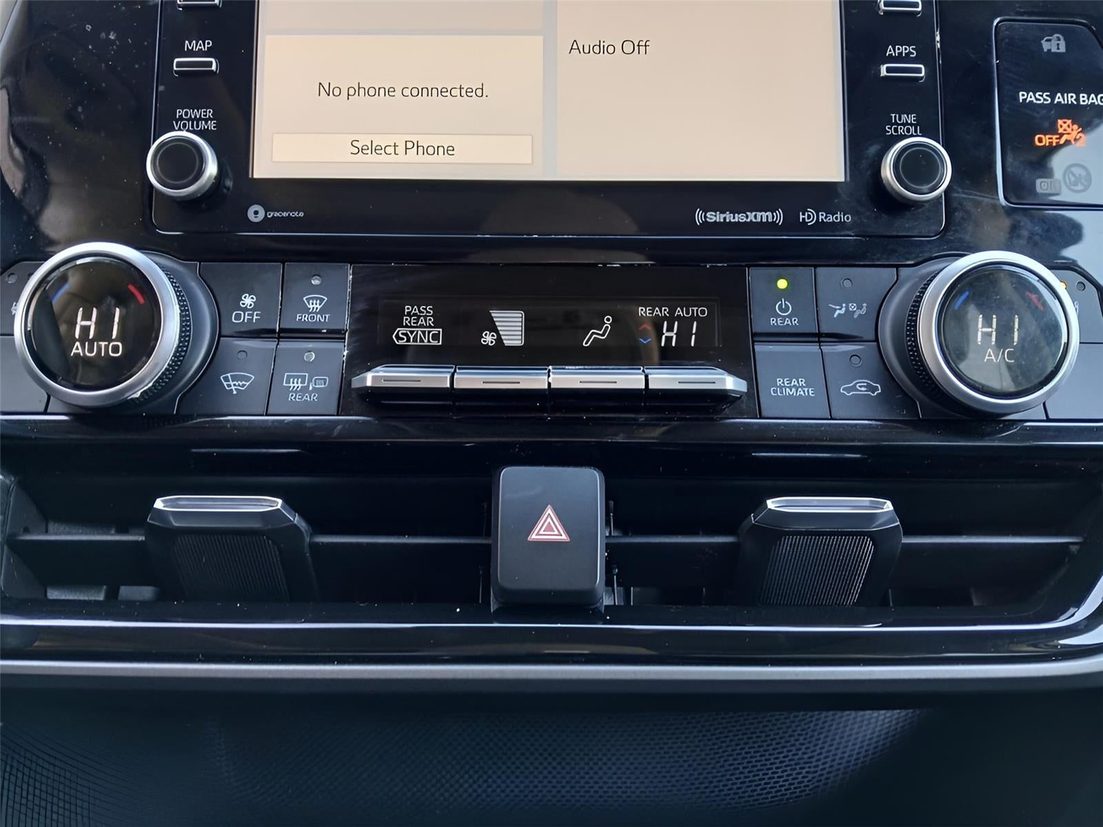 2022 Toyota HIGHLANDER HYBRD XLE