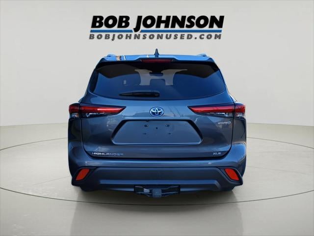 2022 Toyota HIGHLANDER HYBRD XLE