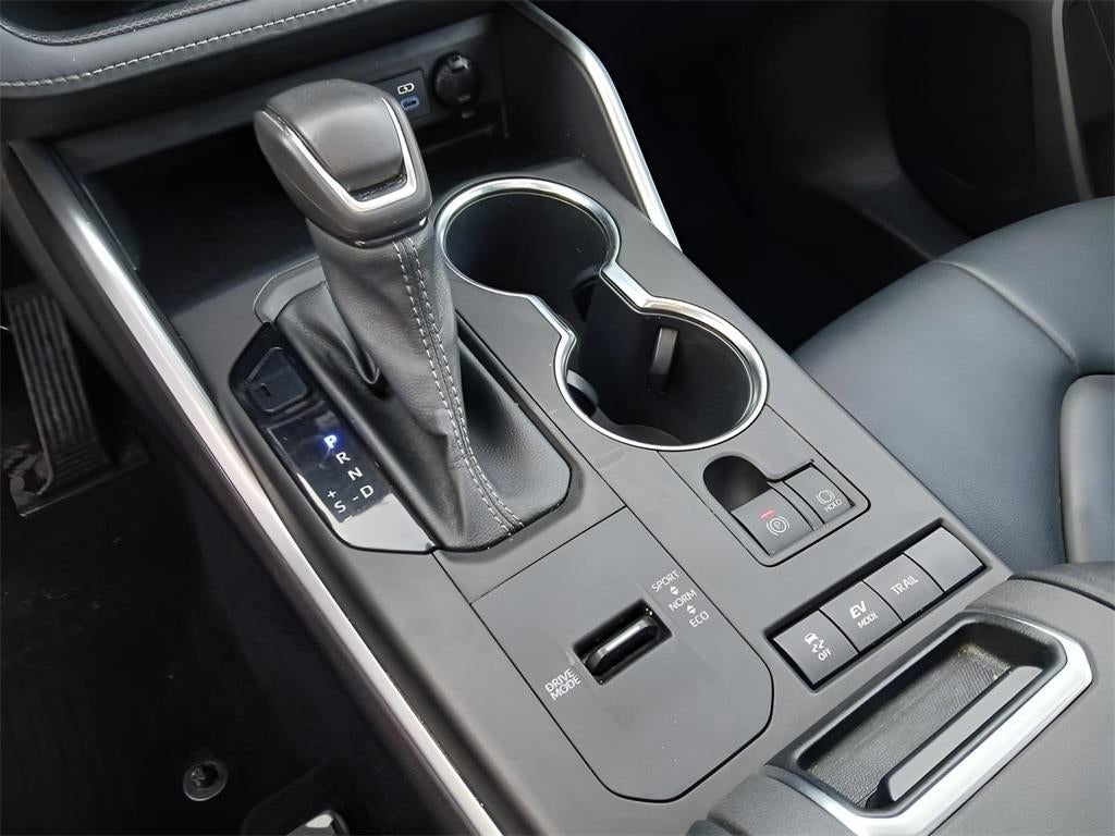 2022 Toyota HIGHLANDER HYBRD XLE