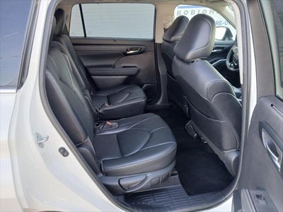 2021 Toyota HIGHLANDER XLE