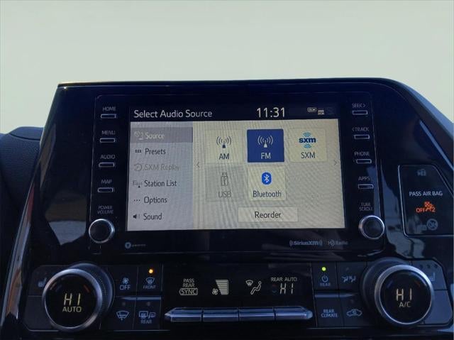 2022 Toyota HIGHLANDER XLE