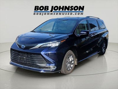 2023 Toyota SIENNA XLE AWD XLE 7-Passenger