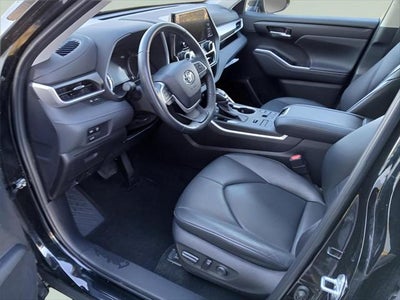 2023 Toyota HIGHLANDER SUV
