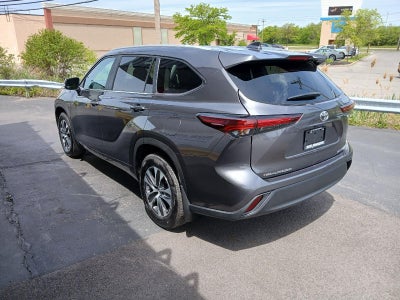 2024 Toyota Highlander XLE