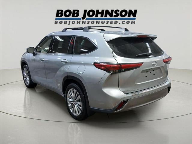 2023 Toyota HIGHLANDER Platinum