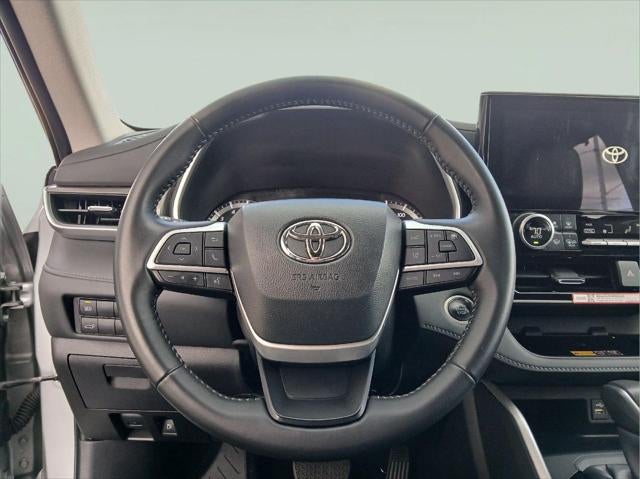 2025 Toyota Highlander XLE