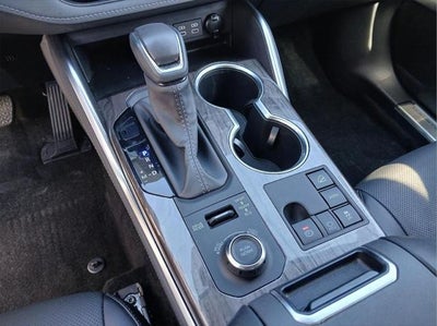 2025 Toyota Highlander Platinum