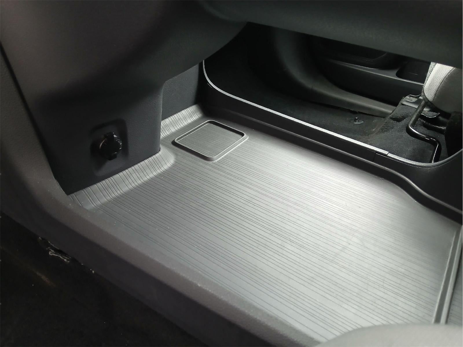 2021 Toyota SIENNA LE LE 8-Passenger