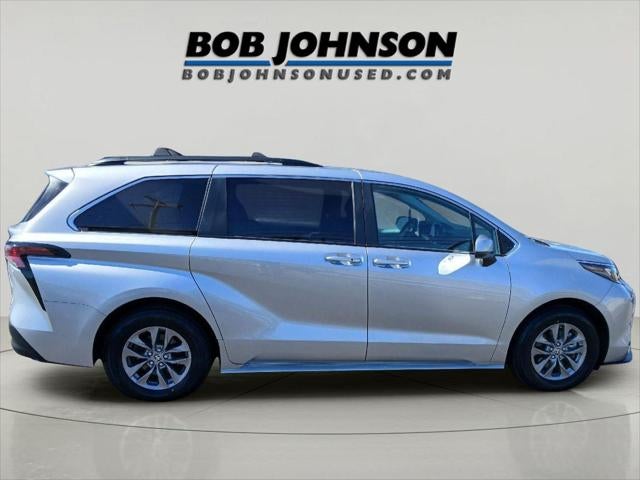 2024 Toyota SIENNA LE AWD LE 8-Passenger