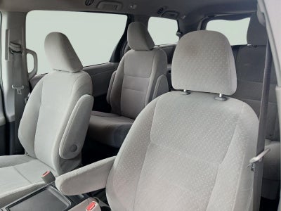 2019 Toyota Sienna LE 8-Passenger