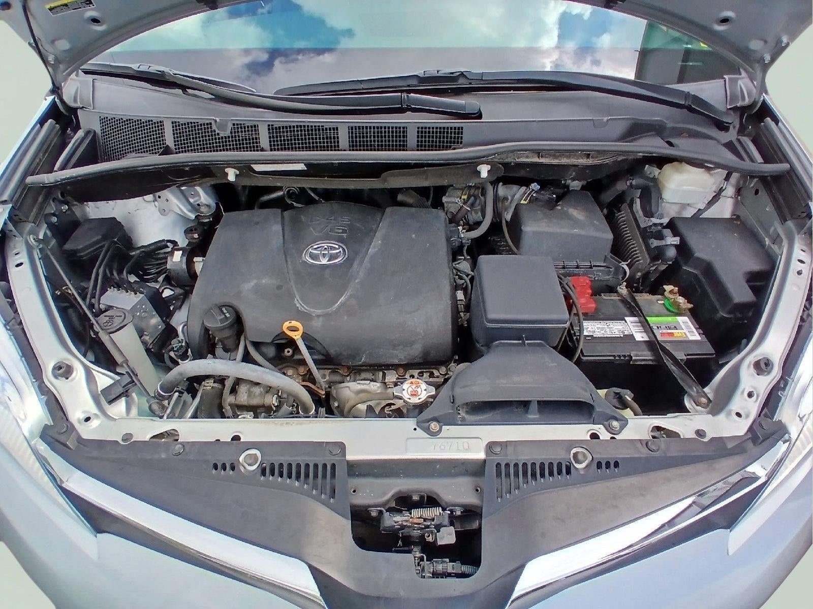 2019 Toyota Sienna LE 8-Passenger