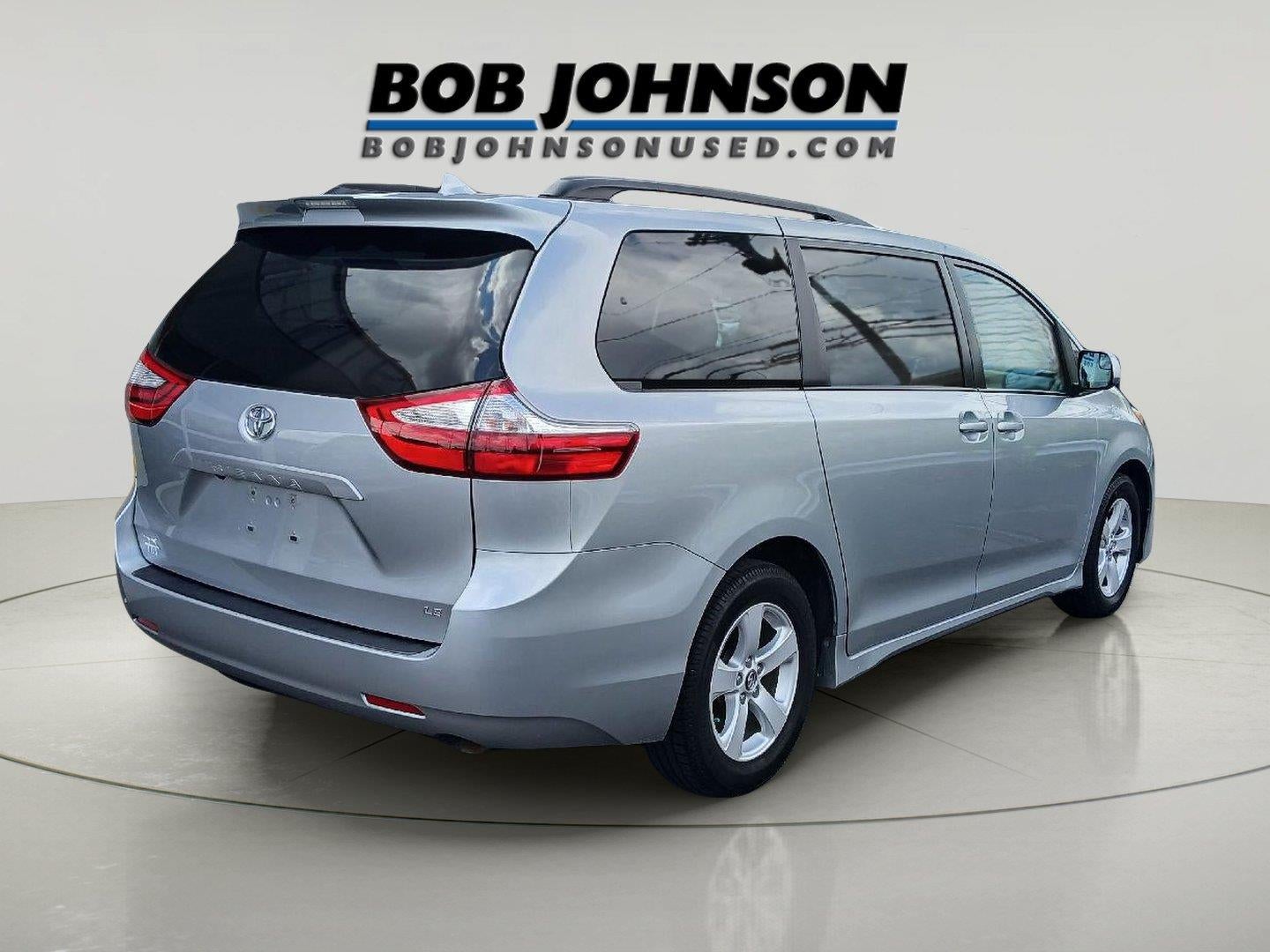 2019 Toyota Sienna LE 8-Passenger