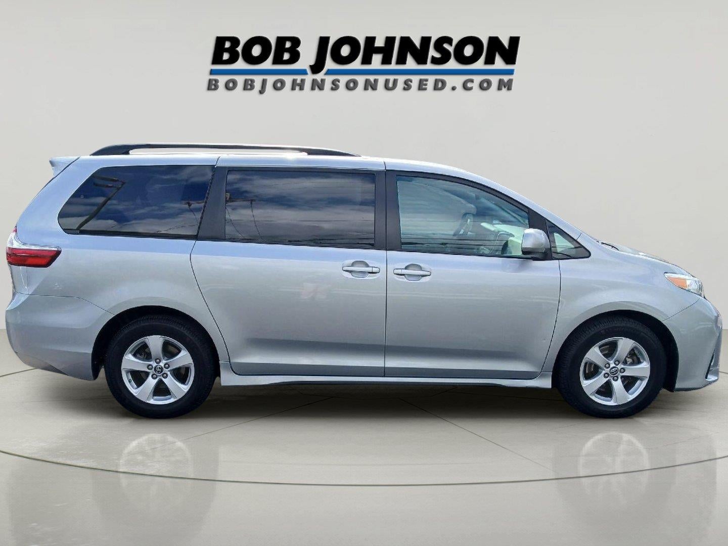 2019 Toyota Sienna LE 8-Passenger