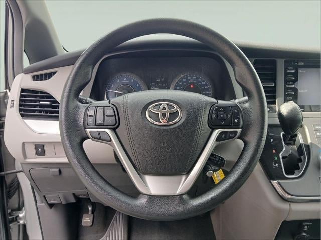 2019 Toyota Sienna LE 8-Passenger