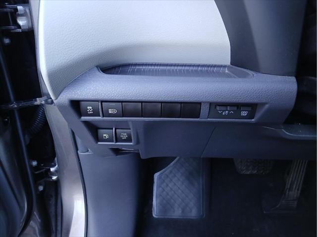 2023 Toyota Sienna XLE 8-Passenger