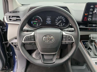 2024 Toyota SIENNA XLE MINIVAN