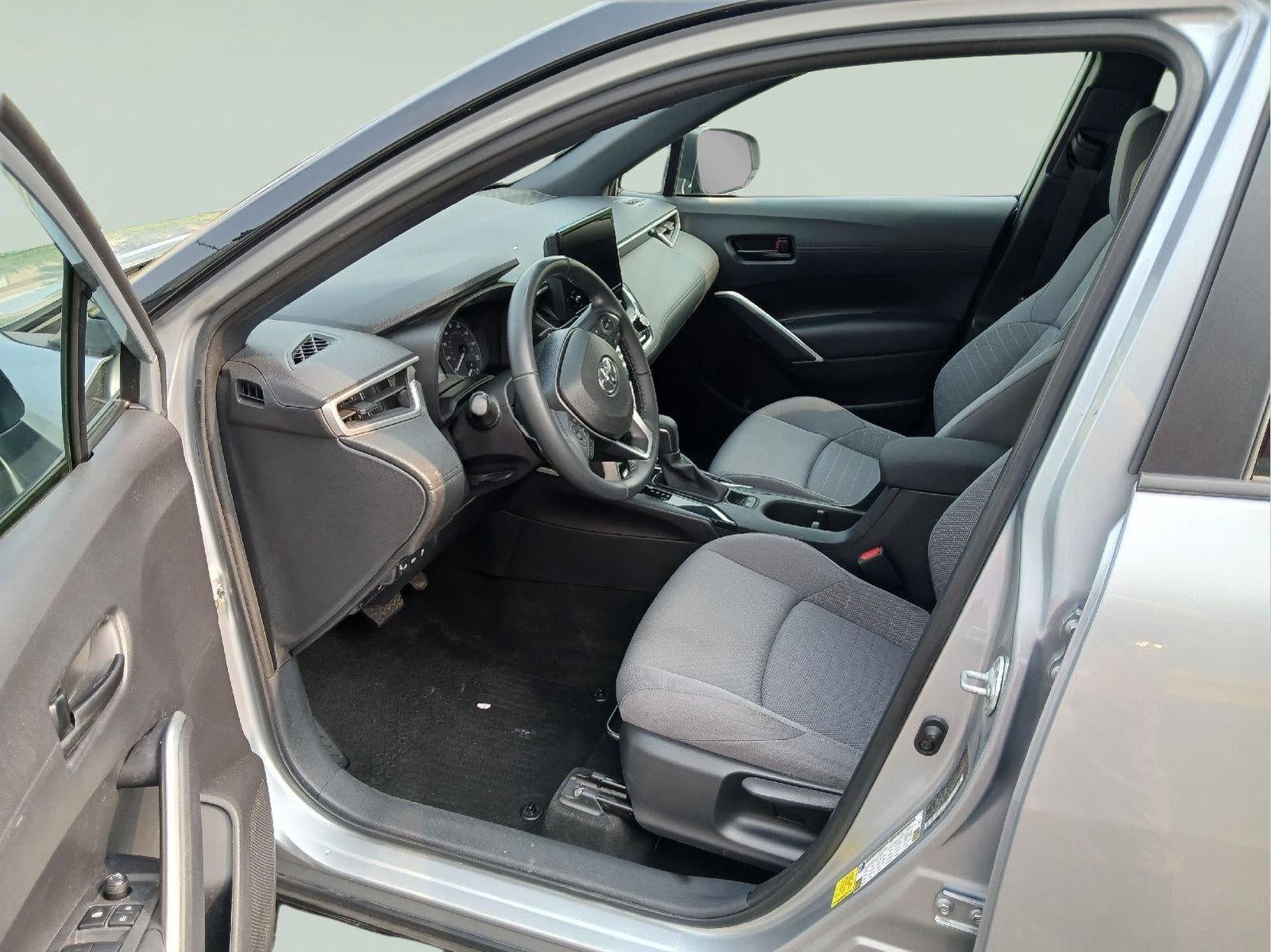 2023 Toyota Corolla Cross Hybrid XSE