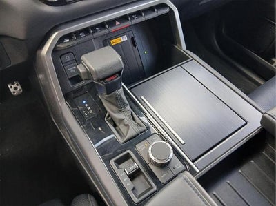 2024 Toyota SEQUOIA 4WD Platinum