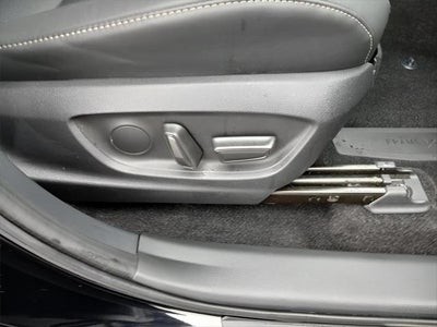 2025 Toyota CROWN SIGNIA XLE