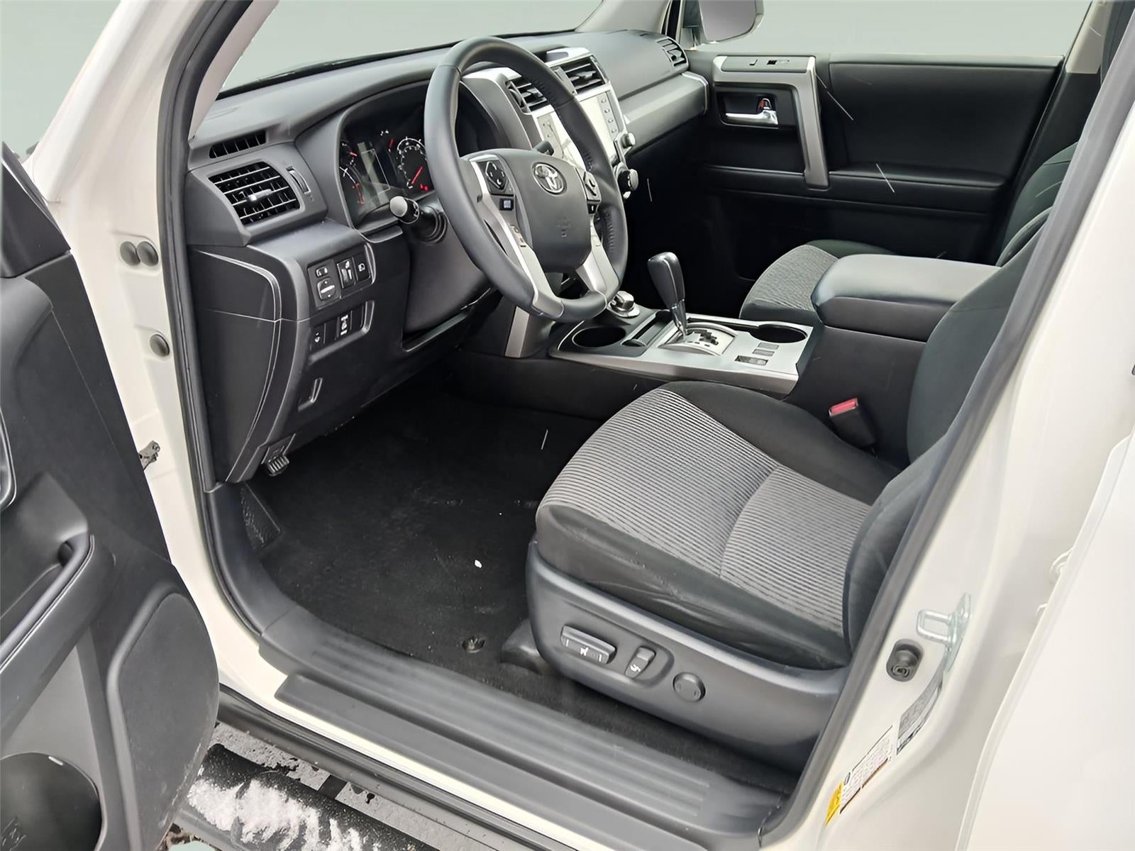 2020 Toyota 4RUNNER SR5