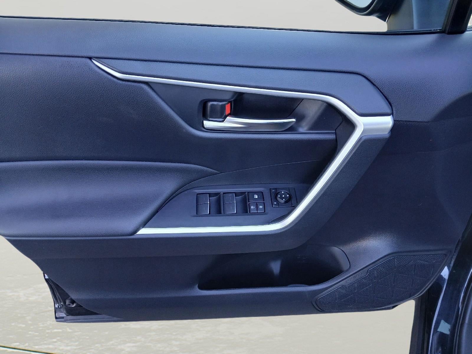 2024 Toyota RAV4 Prime SE