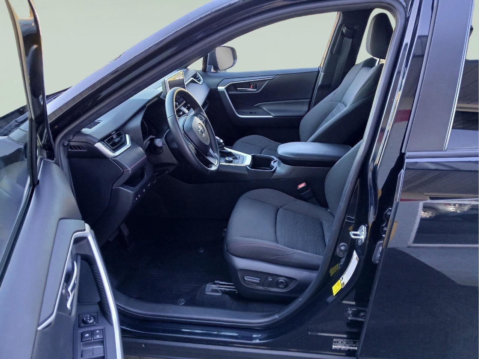 2024 Toyota RAV4 Prime SE
