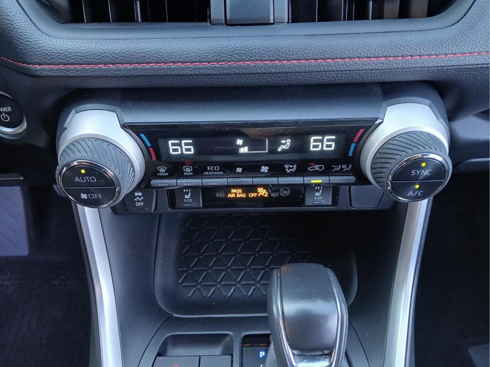 2024 Toyota RAV4 Prime SE