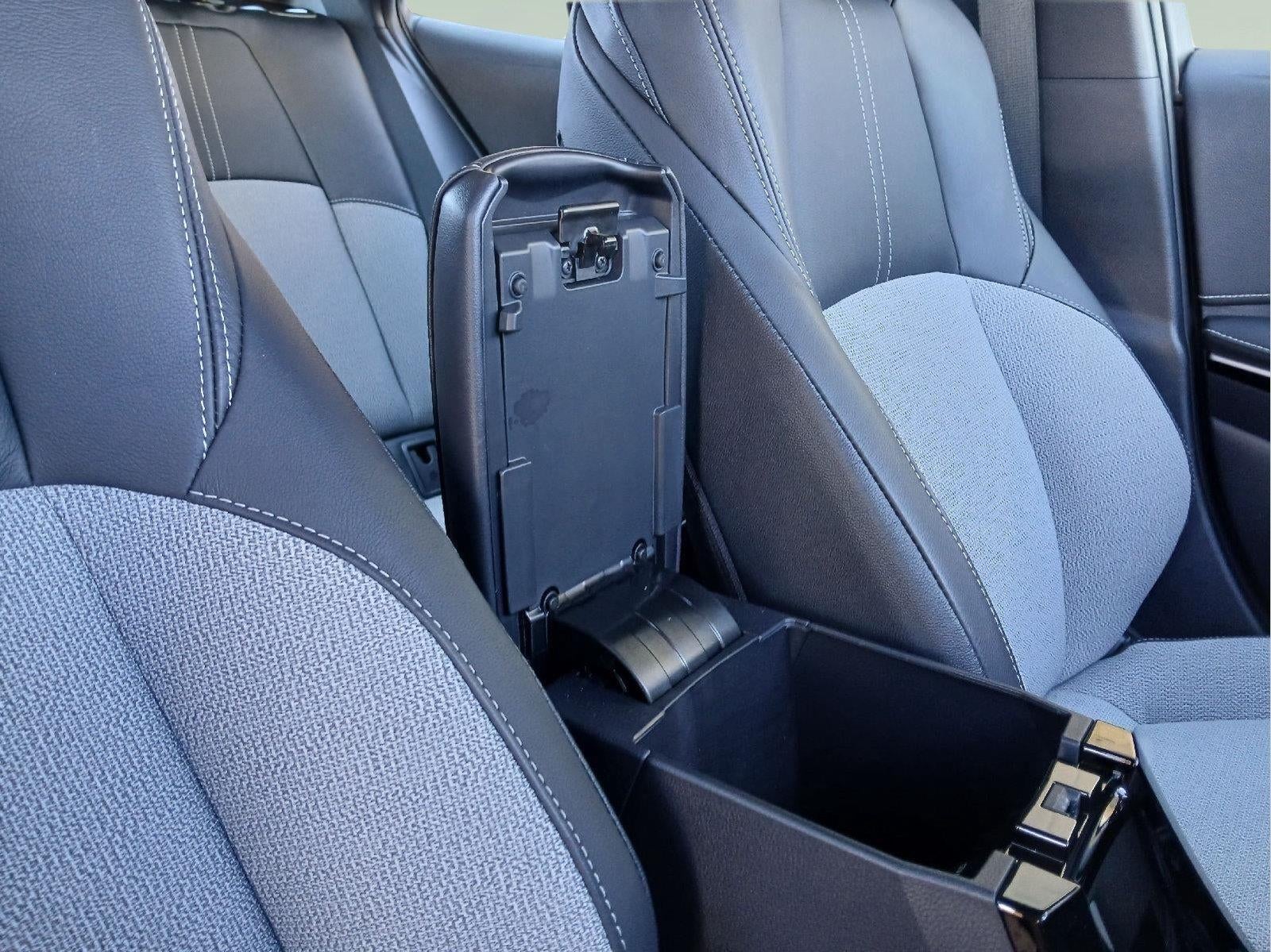 2025 Toyota Corolla Hatchback XSE