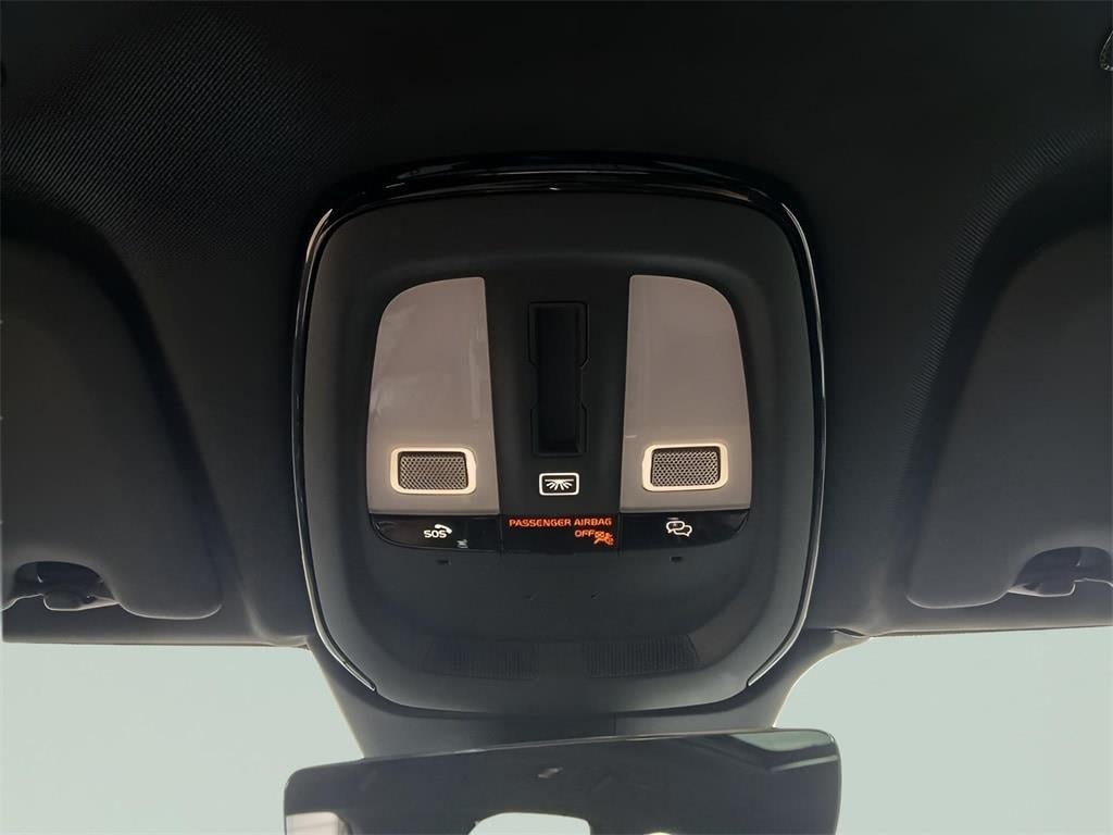 2025 Volvo XC60 Plus