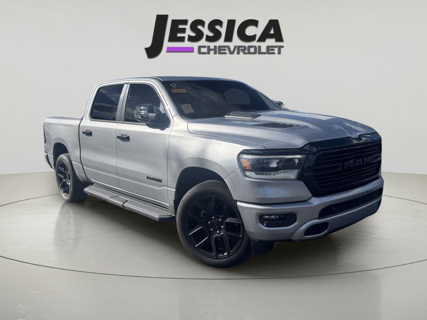 2023 RAM 1500 Laramie Crew Cab 4x4 5'7" Box