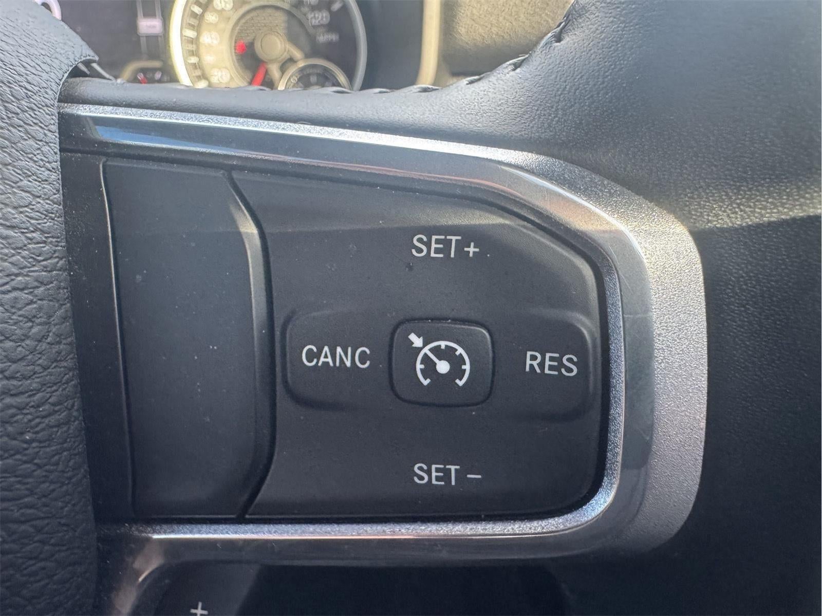 2023 RAM 1500 Laramie Crew Cab 4x4 5'7" Box