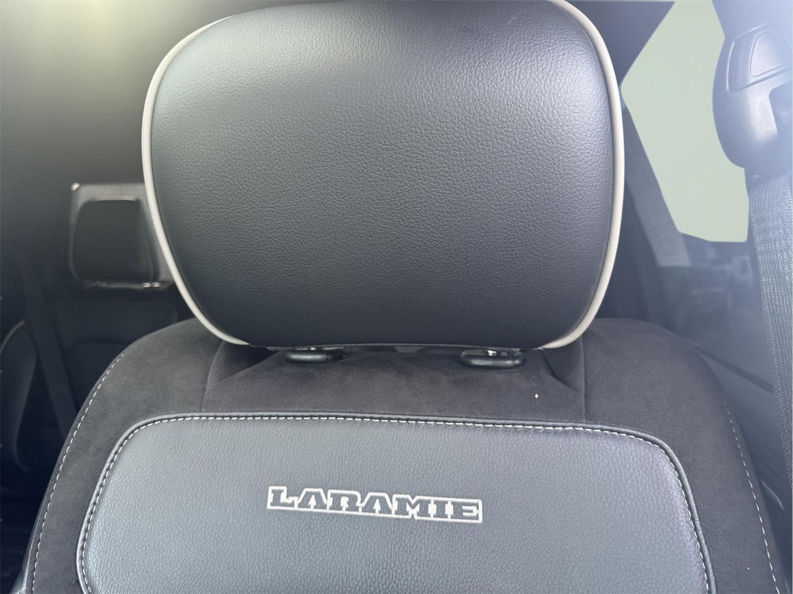 2023 RAM 1500 Laramie Crew Cab 4x4 5'7" Box