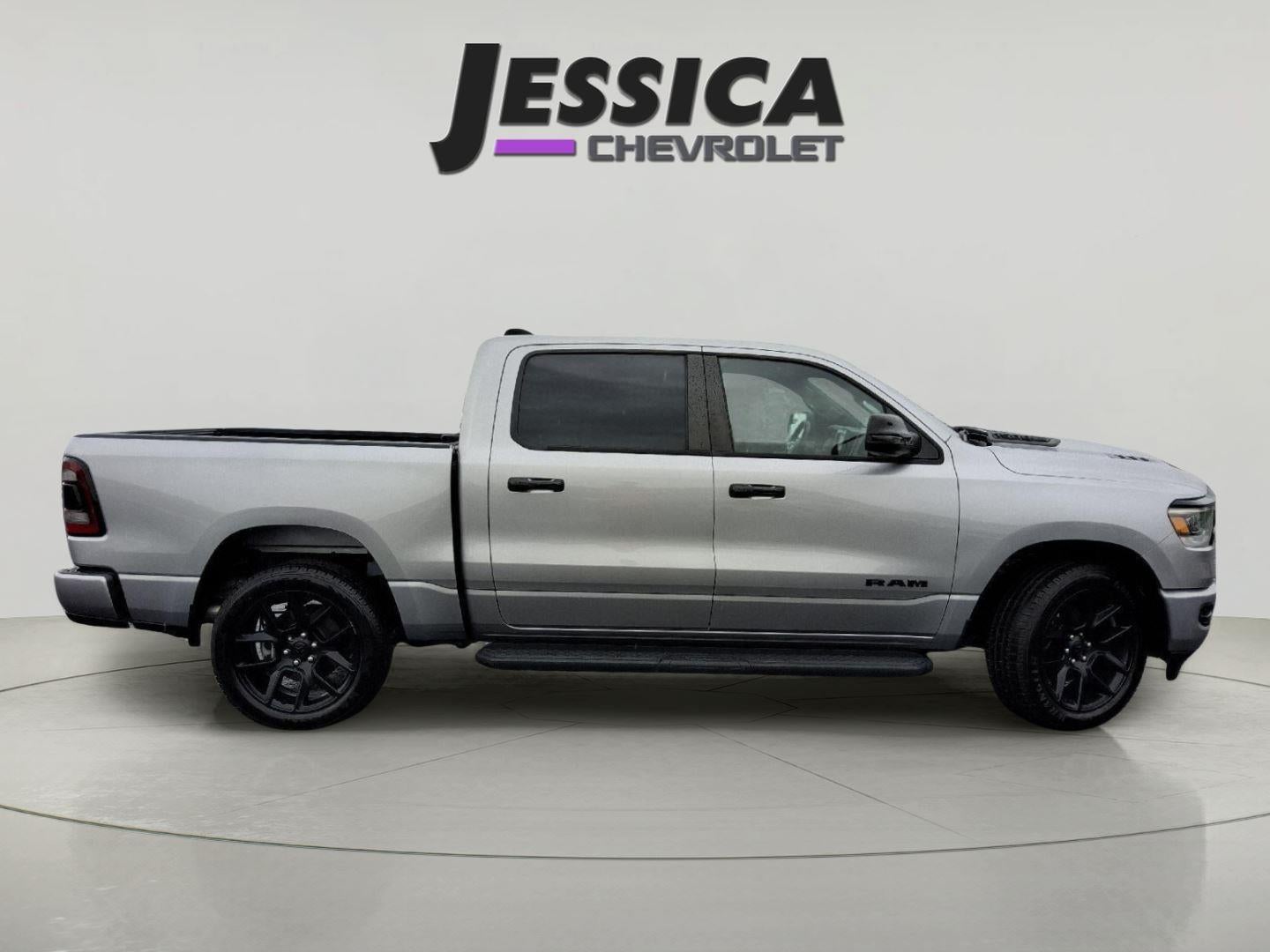 2023 RAM 1500 Laramie Crew Cab 4x4 5'7" Box