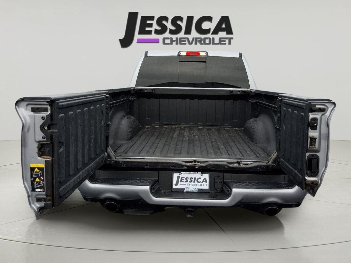 2023 RAM 1500 Laramie Crew Cab 4x4 5'7" Box
