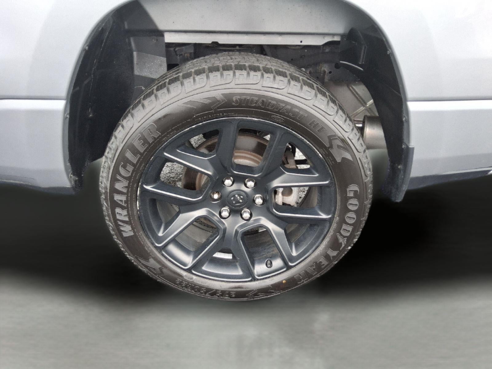 2023 RAM 1500 Laramie Crew Cab 4x4 5'7" Box