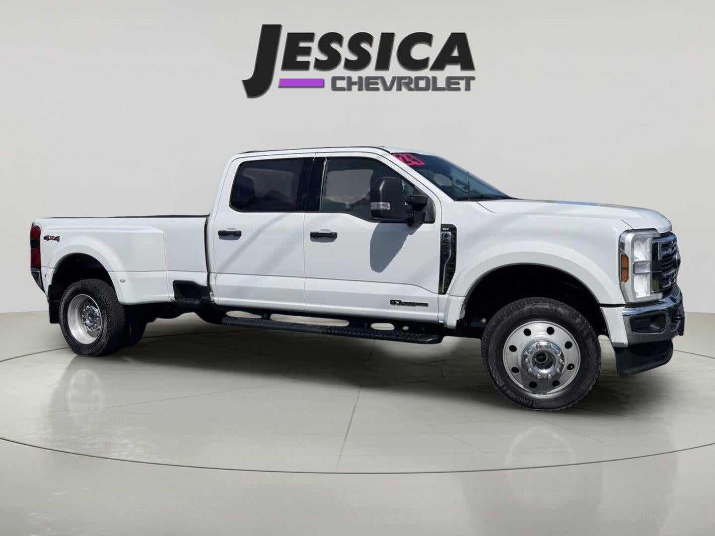 2024 Ford Super Duty F-450 DRW XL